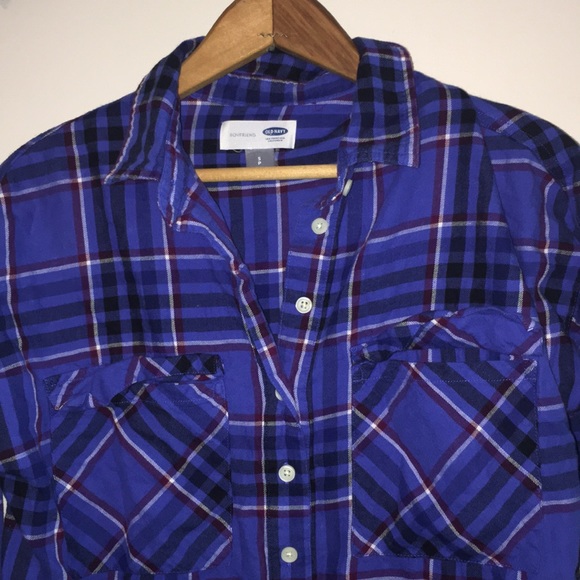 checkered purple/maroon/black pull over - Picture 2 of 2